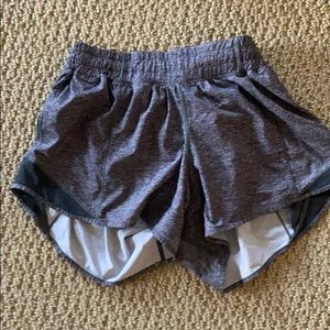 GREY LULULEMON SHORT